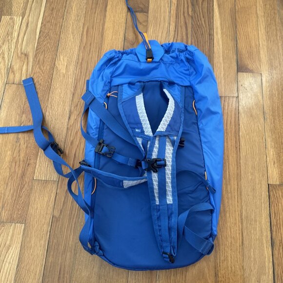 REI Coop Flash 18 Lightweight Hiking Backpack Outdoor Travel Pack Blue - Picture 3 of 4